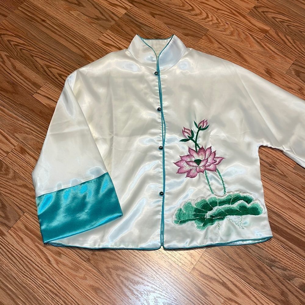 Chinese Traditional Top, Embroidered 3/4 sleeve shirt, ivory, teal, pink, Large